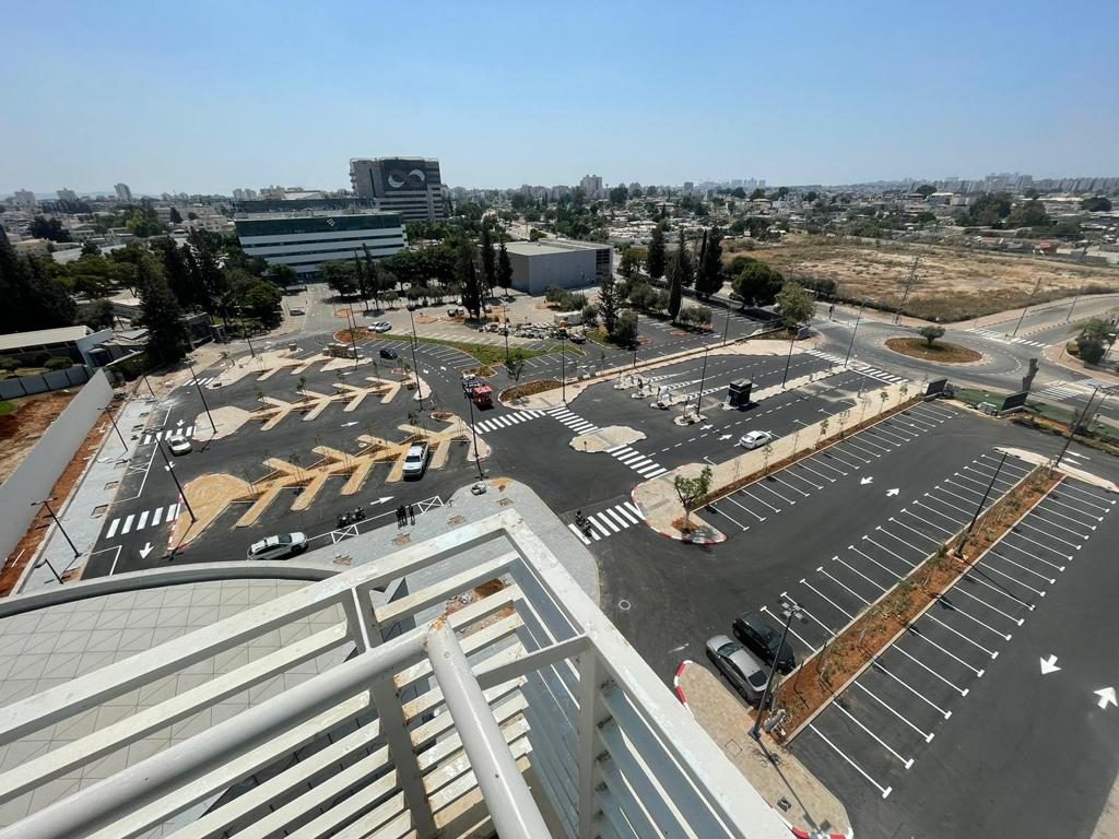חניון בנק לאומי, לוד