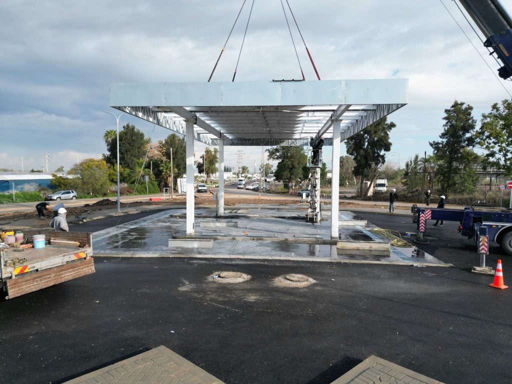 תחנת דלק — תמונה 3